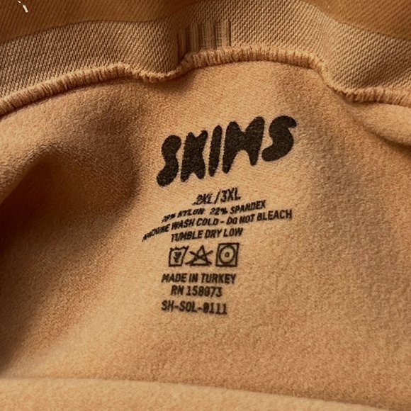 SKIMS Solution Short #2 NEW Shapewear Right Leg Exposed Ochre 2X/3X - Picture 11 of 14